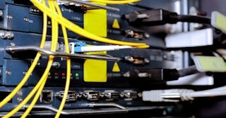 Заказать монтаж сетей в Острогожске. Обслуживание ПК, ремонт от 312 руб
